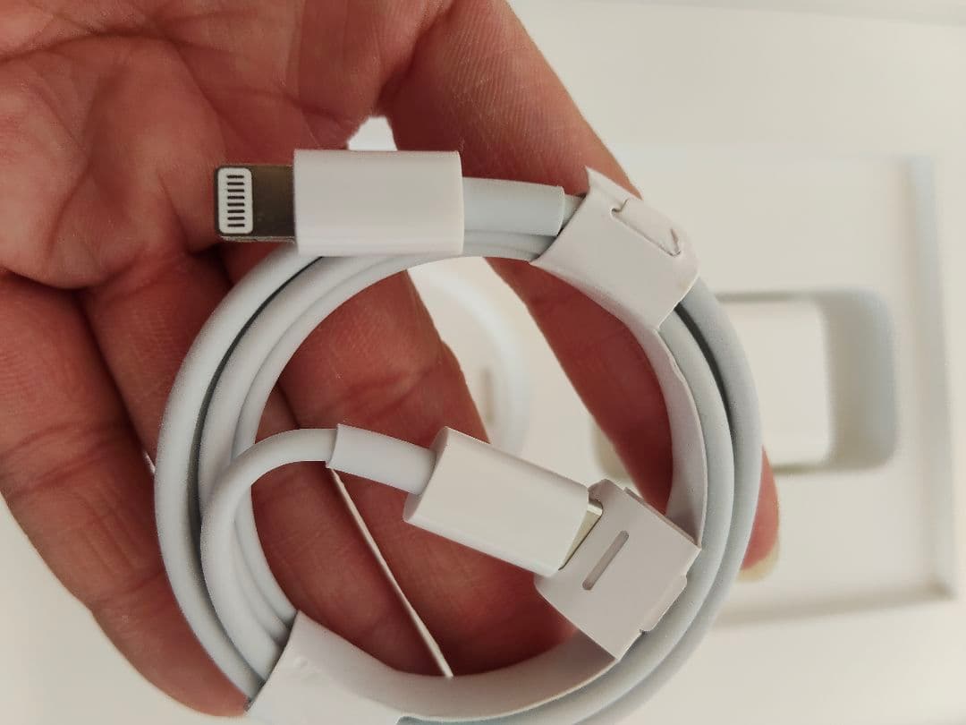 【美品】iPad （第9世代） Wi-Fi 64GB 本体 バッテリー94%