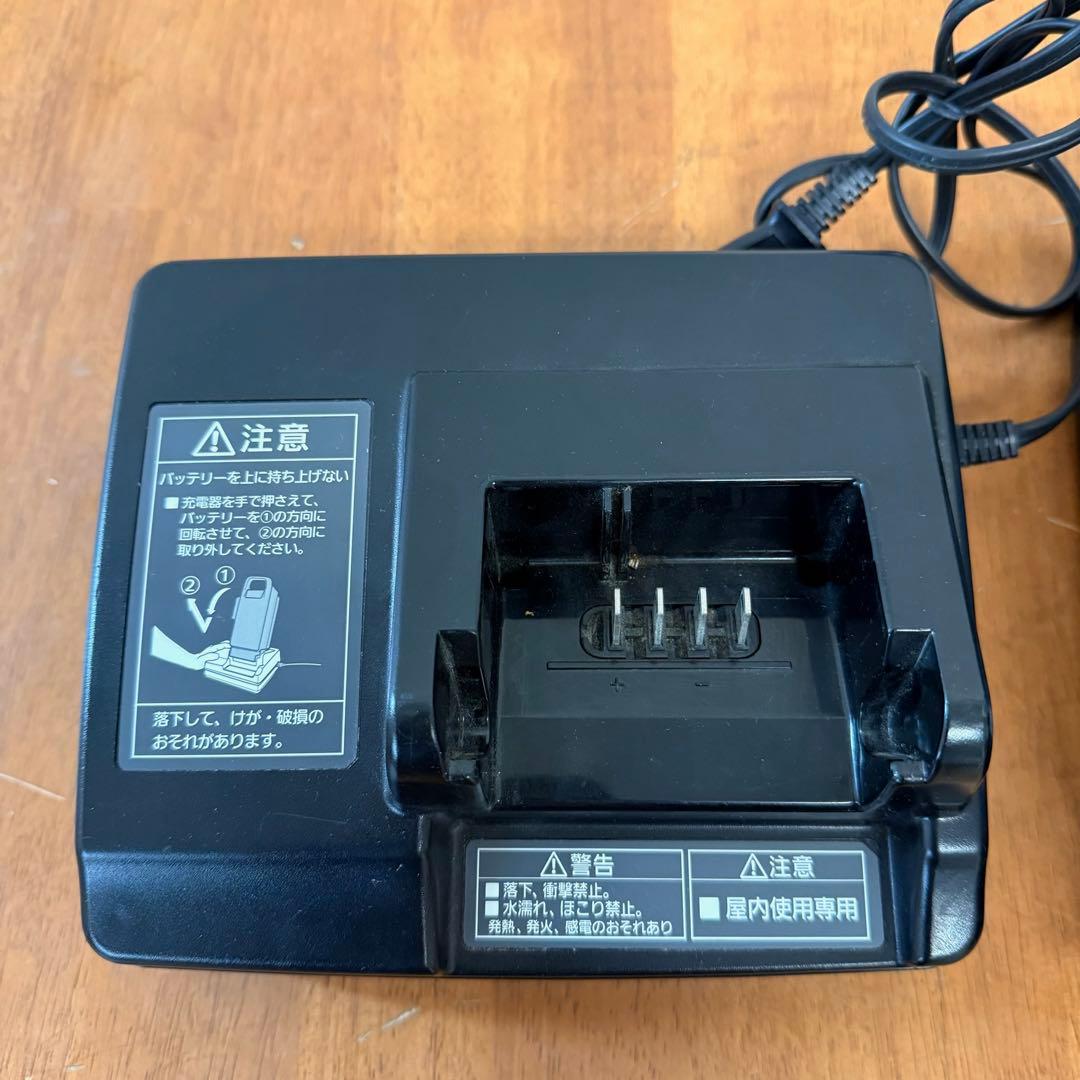 ● 美品 Panasonic 電動自転車バッテリー NKY580B02 充電器