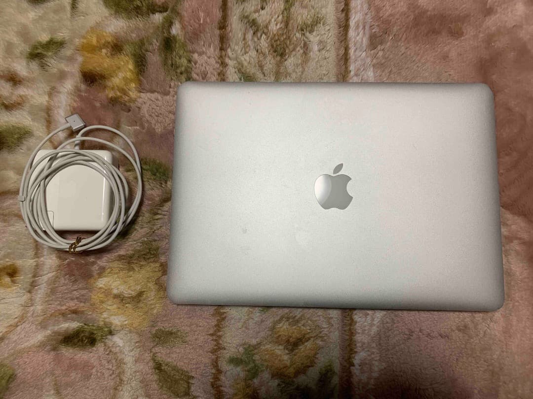 MacBook本体 MacBook Air (13-inch, Mid 2013)