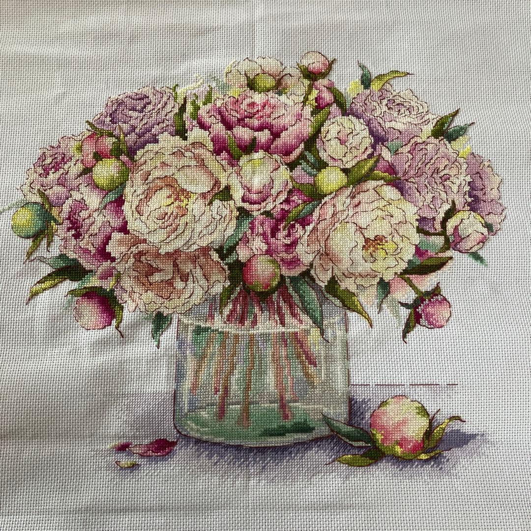 クロスステッチ　花瓶の牡丹【完成品】