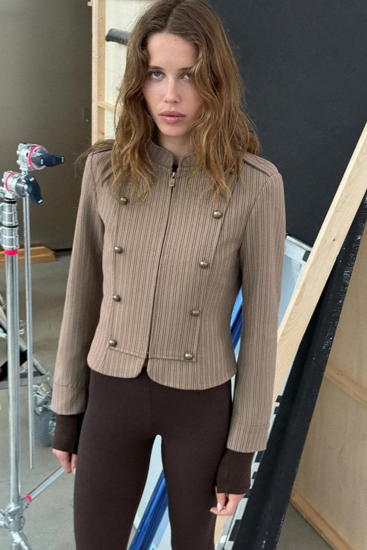 ZARA ストライプ柄フィットブレザー L