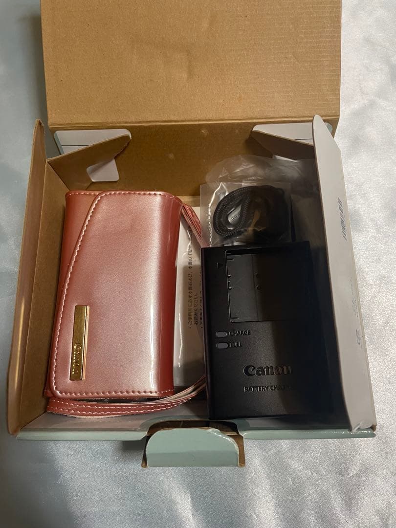 Canon IXY 100F （PK） ピンク　デジタルカメラ　純正ケース付き