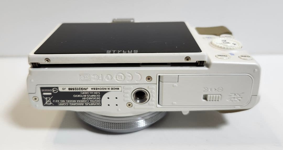 デジタルカメラ OLYMPUS STYLLUS XZ-2