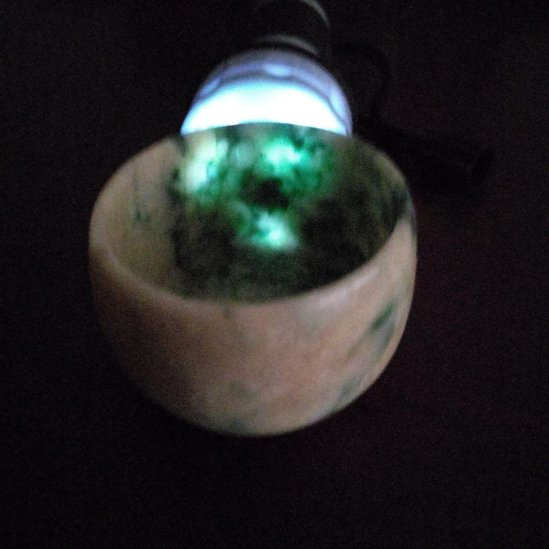 値下げ翡翠製ぐい呑み（糸魚川）検　翡翠　酒器ぐい呑み　美術工芸品　ヒスイ