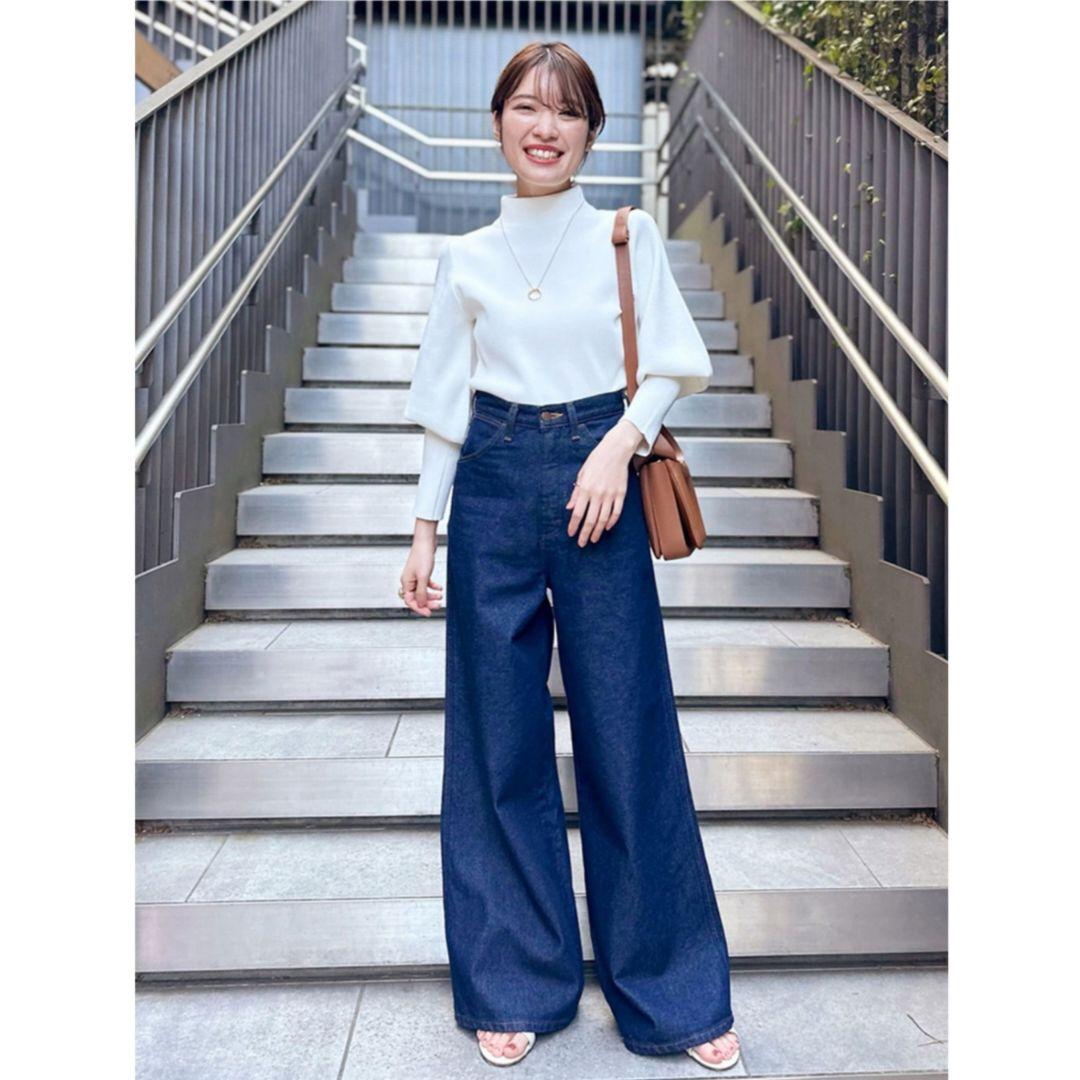 美品　ノーブル　バルーンスリーブニット　ハイネック　キレイ見え　美シルエット　白