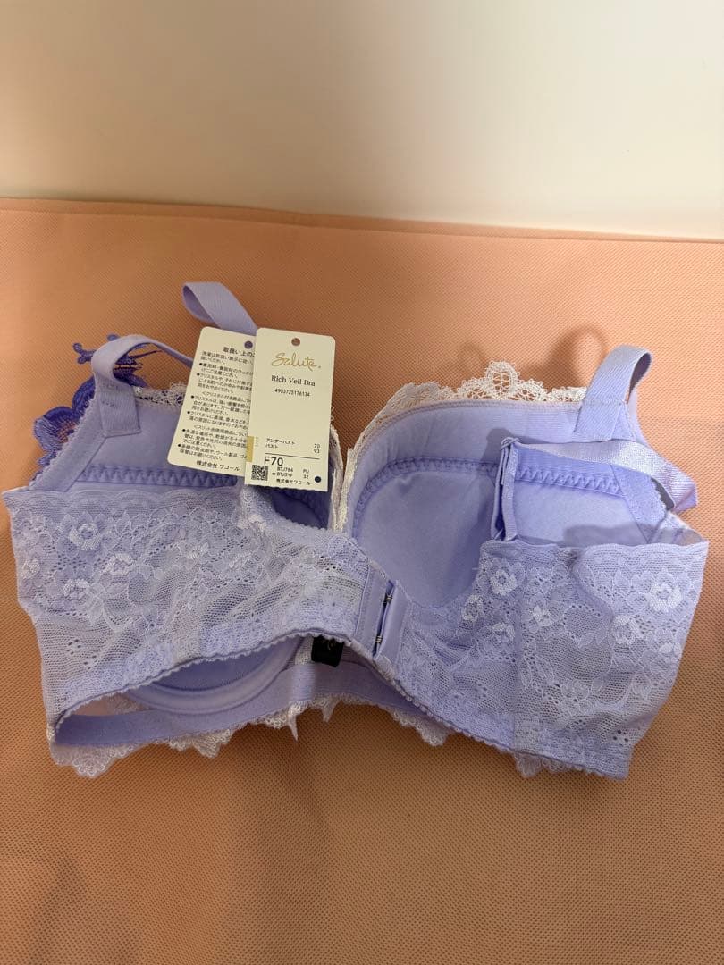 salute サルートブラF70、TショーツM