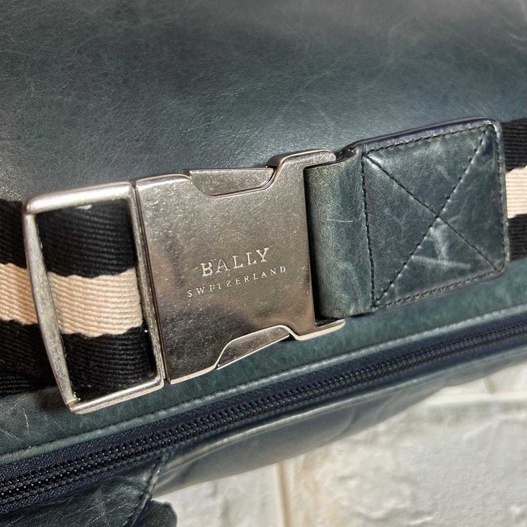 バリー オールレザーボディバッグ ワンショルダーバッグ 本革 グリーン系