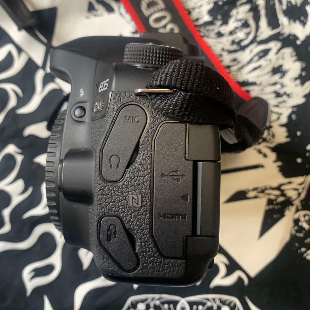 EOS 80D ボディのみ