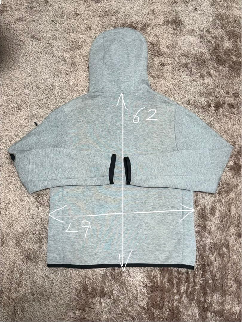 ナイキ　メンズ　Ｍ　３代目テックフリース　グレー　セットアップ　９１