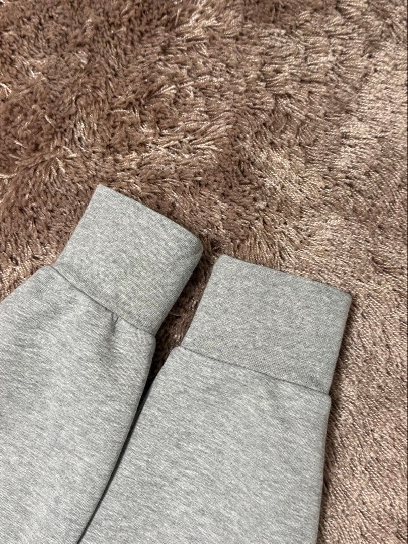 ナイキ　メンズ　Ｍ　３代目テックフリース　グレー　セットアップ　９１