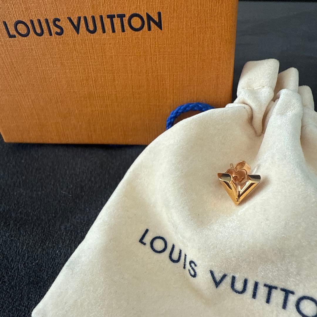 LOUIS VUITTON エッセンシャルv ローズゴールド