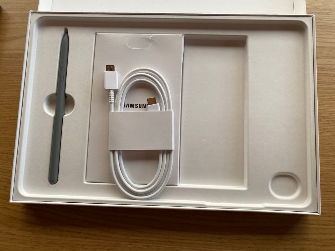 Samsung Galaxy Tab S9 fe 128GB 本体 他おまけ付き