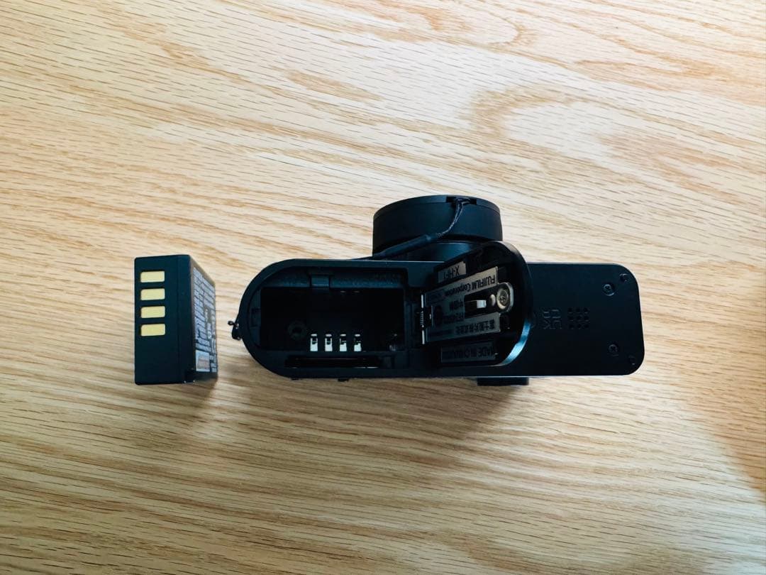 美品 Fujifilm X half ブラック X-HF1 【おまけ付き】