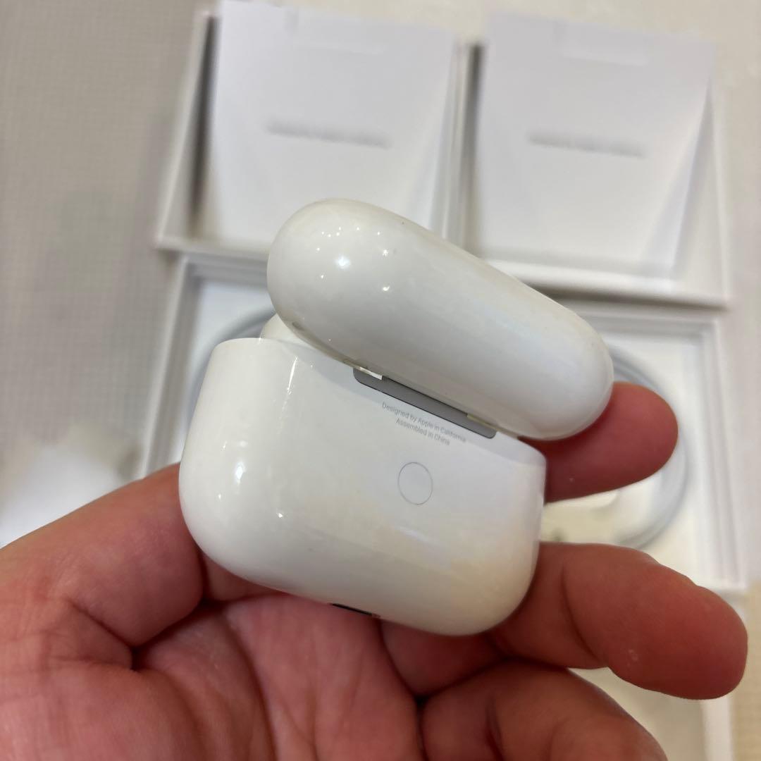 AirPods Pro2 第2世代　ワイヤレス　箱もう一つおまけ