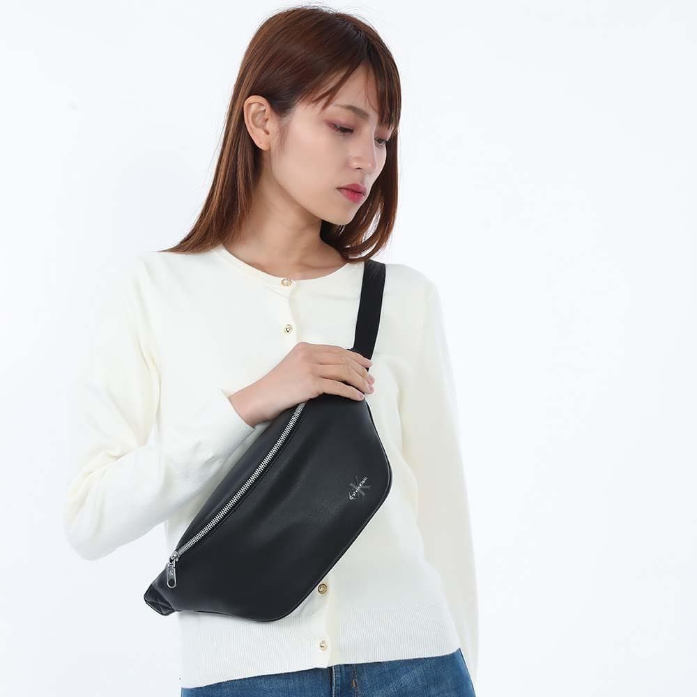 新品   LV04G3012G UB1 ボディバッグ