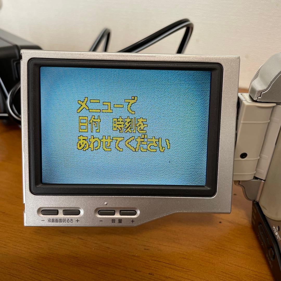 SONY ハンディカム　DCR-TRV8K