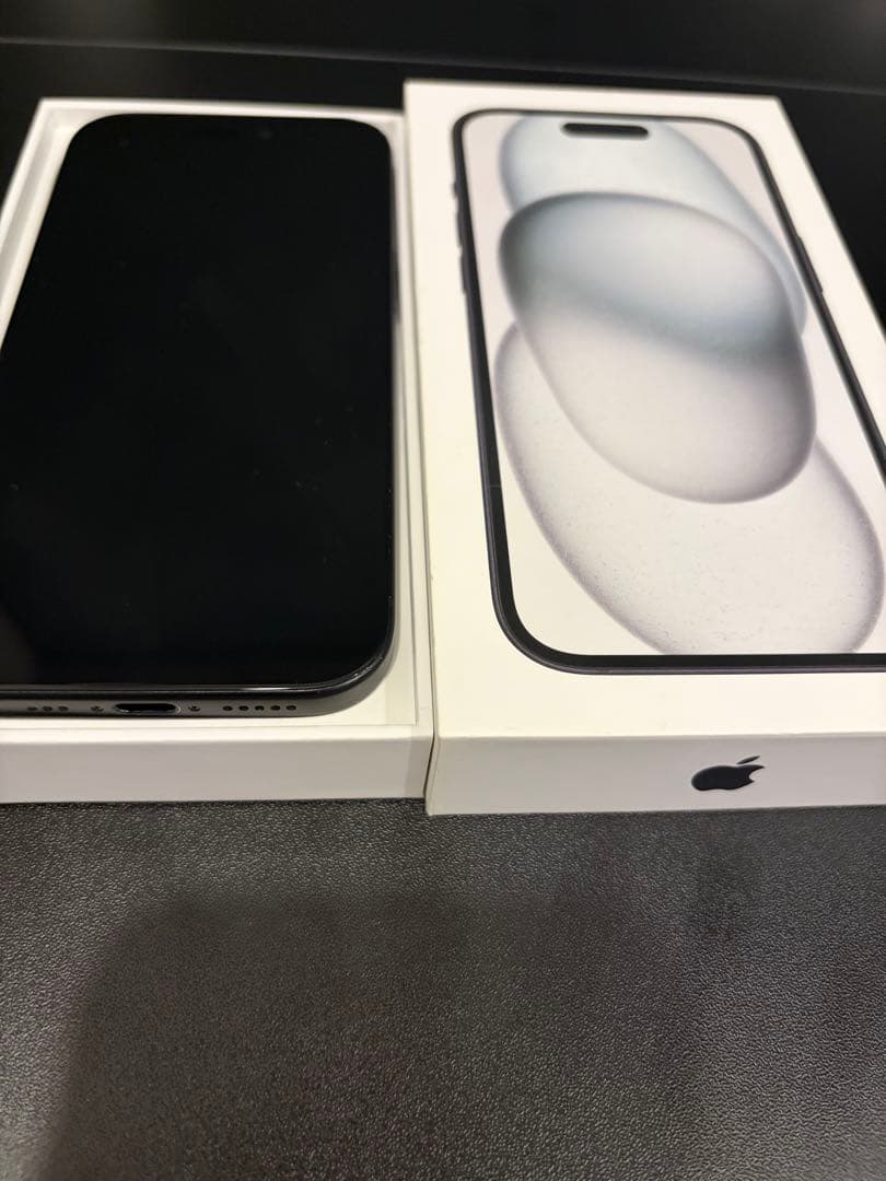 中古　Apple iPhone 15 ブラック 本体