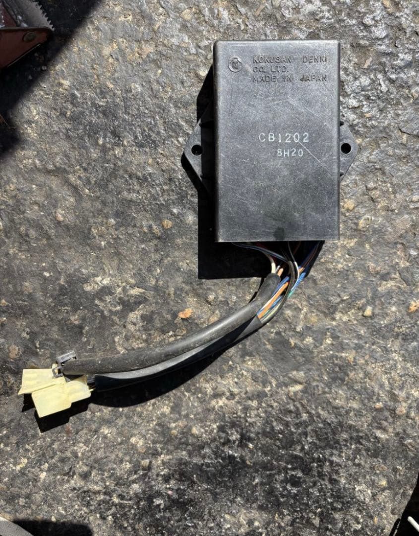 RGV250 VJ21A CDI コントロールユニット J型 88