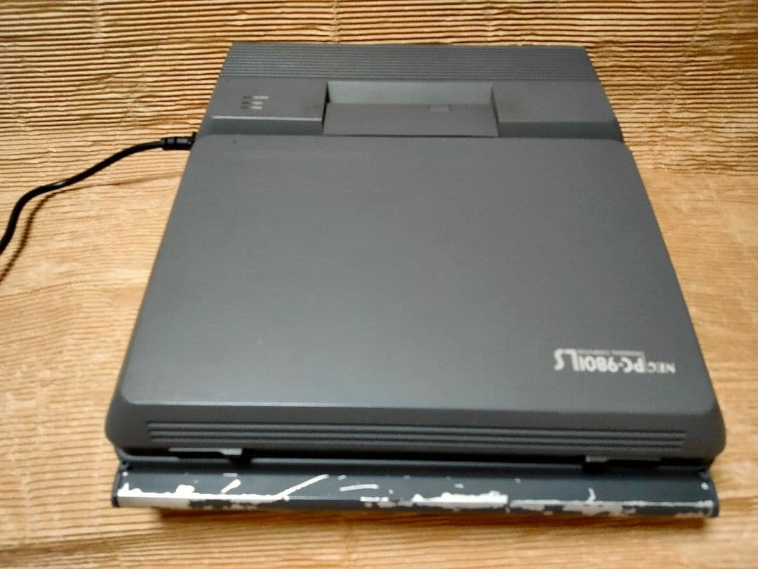 希少 レトロ NEC PC-9801LS