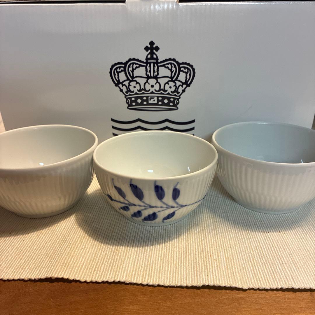   青い葉のボウル 3個セット