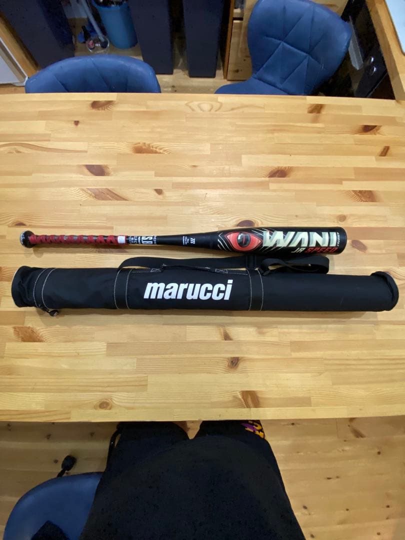 marucci ワニクラッシャー(赤ワニ)バット 78cm