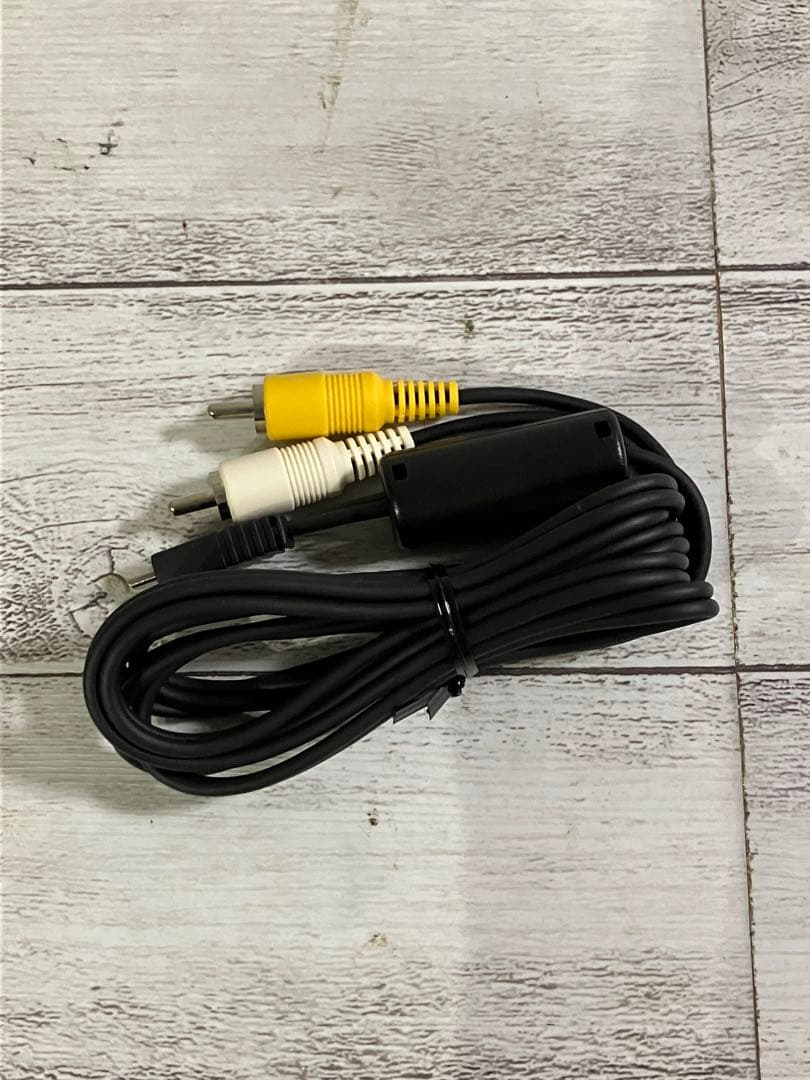 Panasonic DMC-FX9 シルバー コンパクトデジタルカメラ 本体