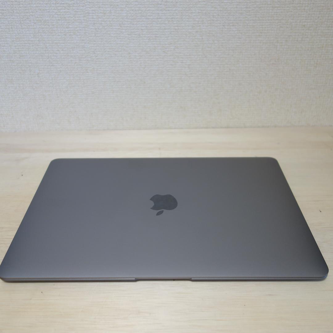 261）MacBook Air 2019　13インチ　/128GB/8GB/i5