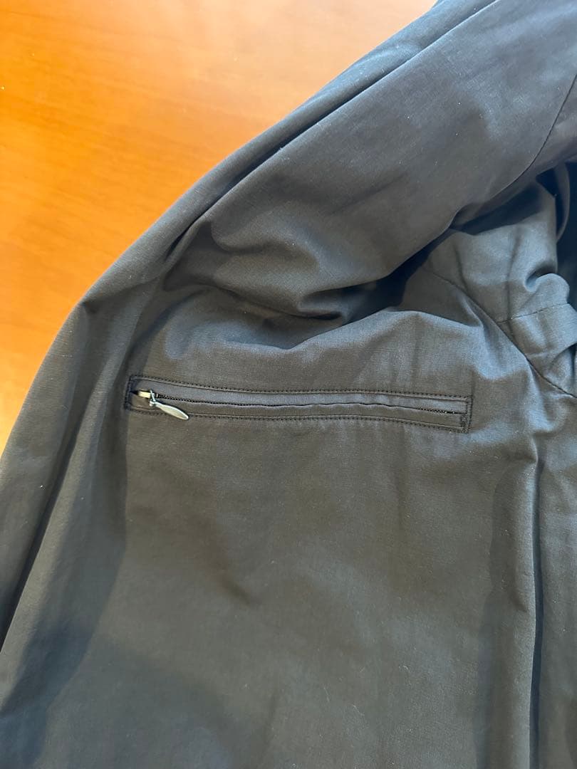 COMOLI 中綿(プリマロフト)タイロッケンショールカラーコート