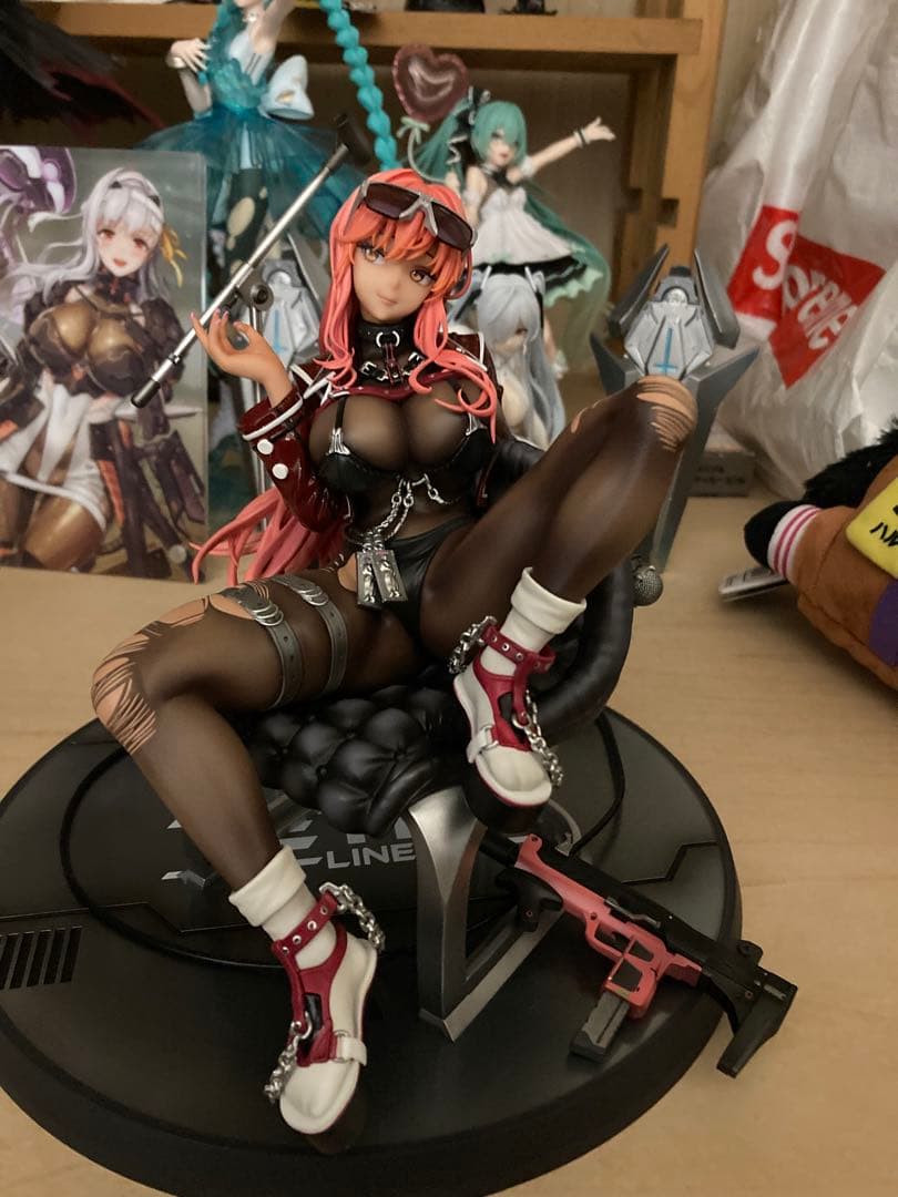 J*様 NIKKE VOLUME 1/1スケールフィギュア