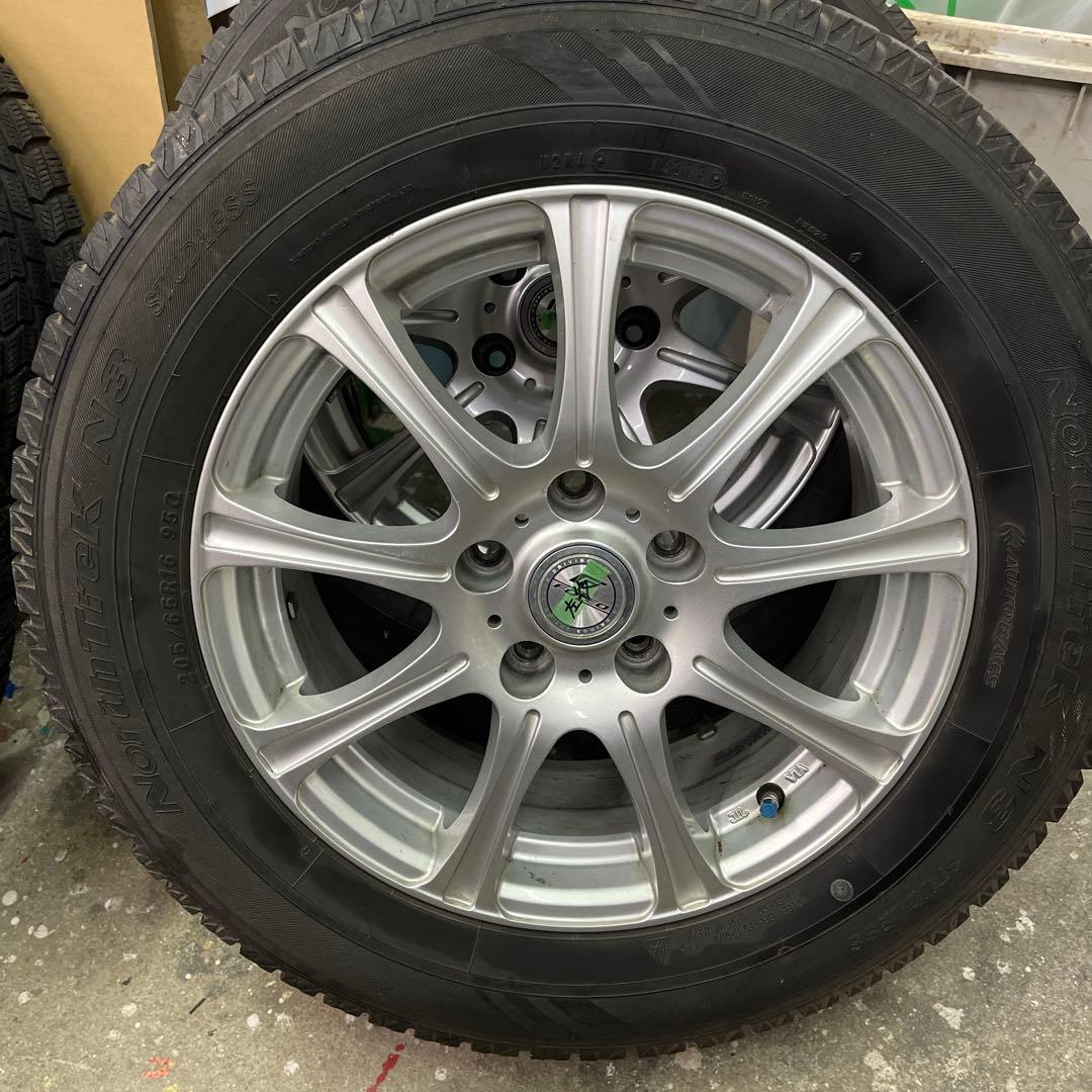 Nokian iTrek N3 16インチ タイヤホイールセット　スタッドレス