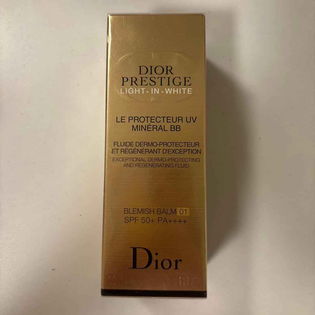 DIOR プレステージ ホワイト ルプロテクターUVミネラルBB 01