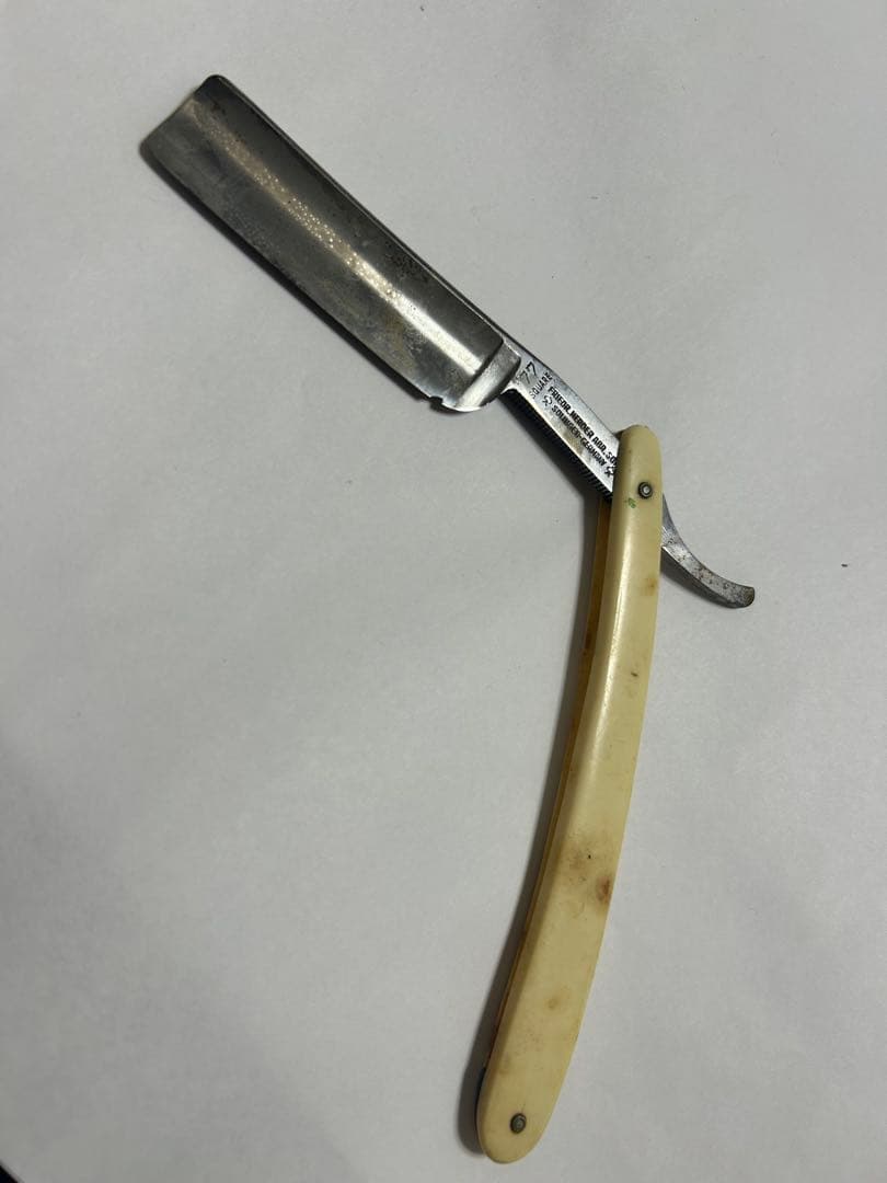 ゾーリンゲン　77 SQUARE 剃刀　カミソリ　欠けあり　理容道具