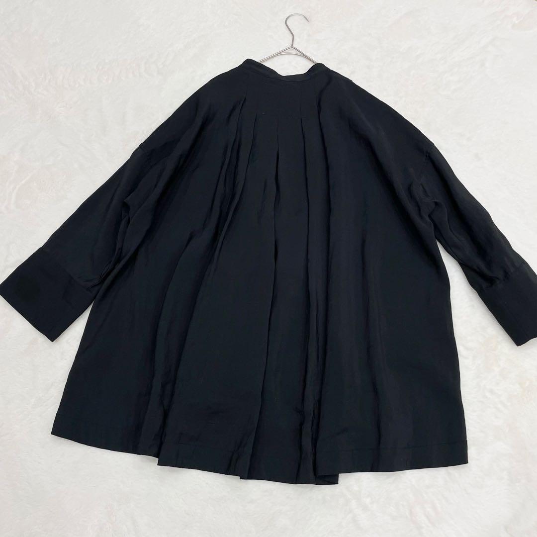 美品　BEARDSLEY パール釦袖ボリュームシャツ Fサイズ ブラック