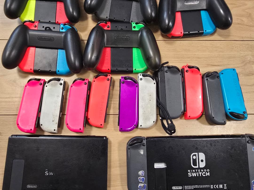 ま*り様 ジャンク　Nintendo Switchとジョイコンまとめ売り