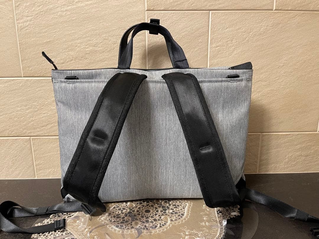 【新品】ISIT ビジネスバッグ/リュック　グレー　22,000円　3Way