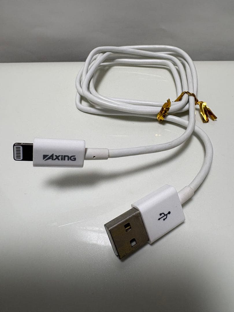 Apple iPhone SE (第2世代) ホワイト64GB 本体SIMフリー