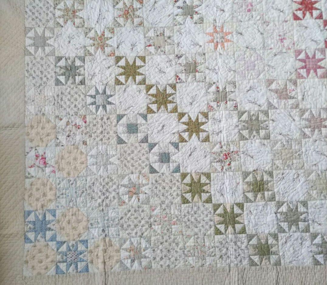 ✨イブニングスターグラデーションベッドカバー✨パッチワークキルト　ハンドメイド