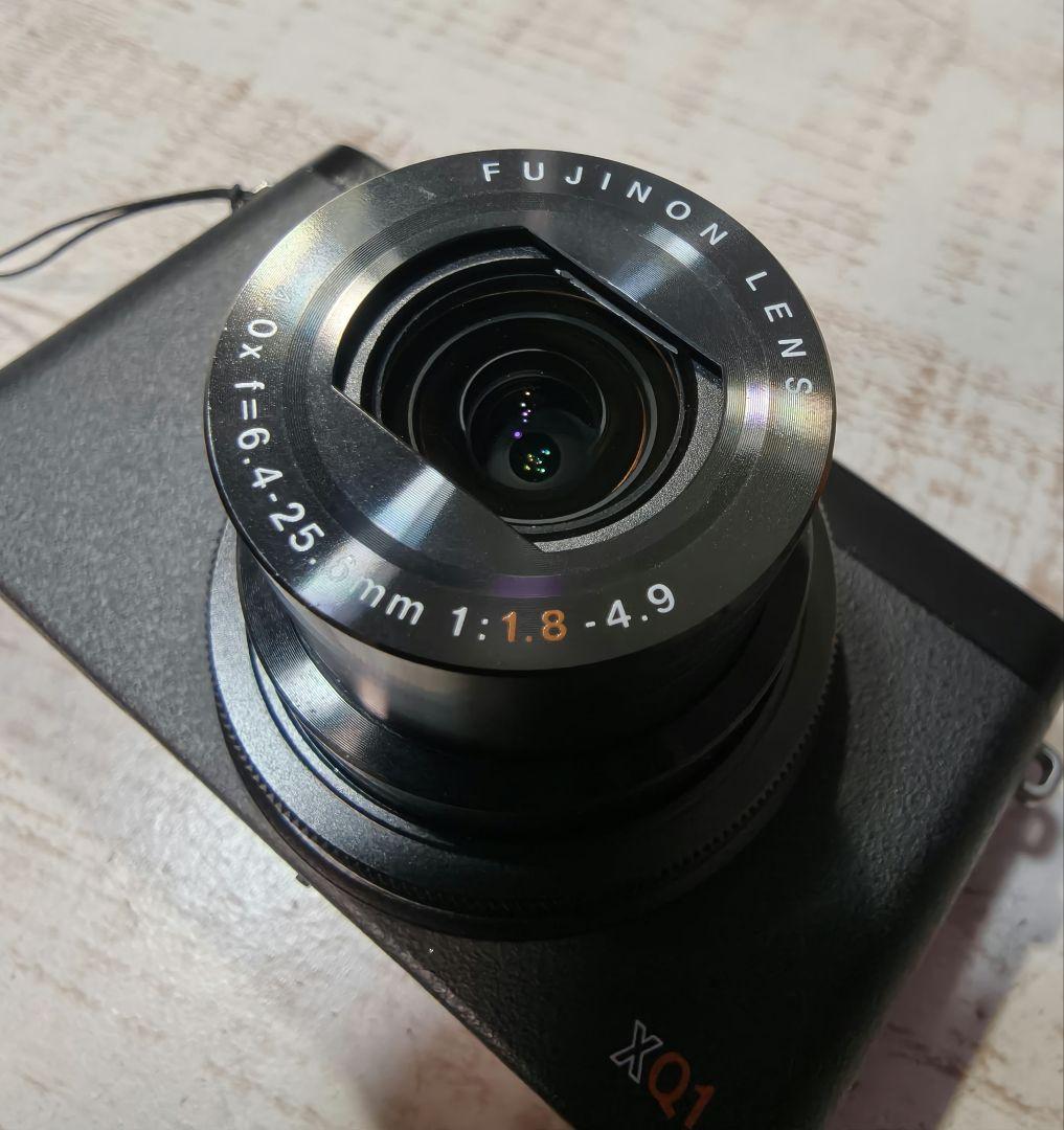 Fujifilm XQ1 コンパクトデジタルカメラ