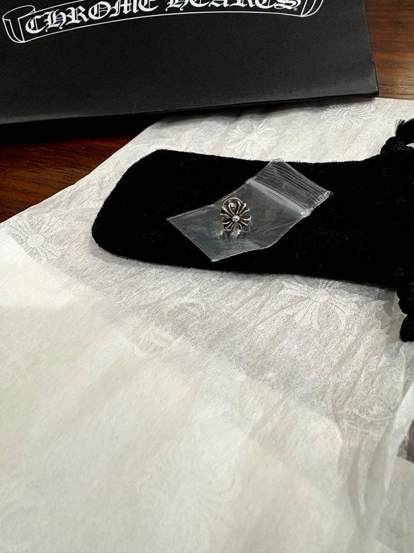 【正規品】 新品未使用　クロムハーツ　CHプラススタッドピアス