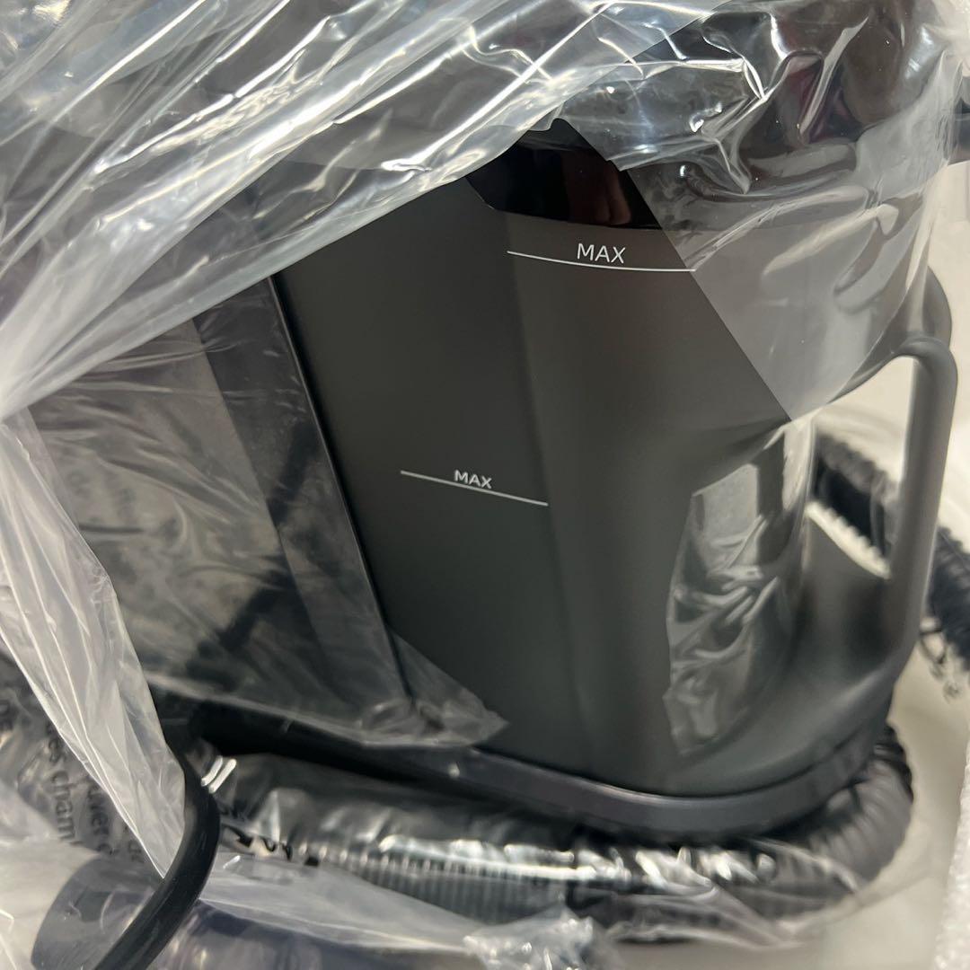 家庭用カーペットクリーナー 3種類のプロ仕様ブラシ＆専用洗浄液付き