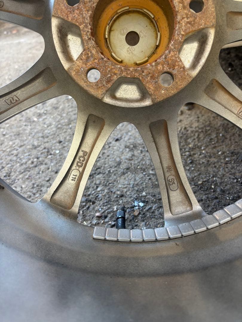 ナンカンスタッドレス7部山215/45/17 ホイール17インチPCD114.3