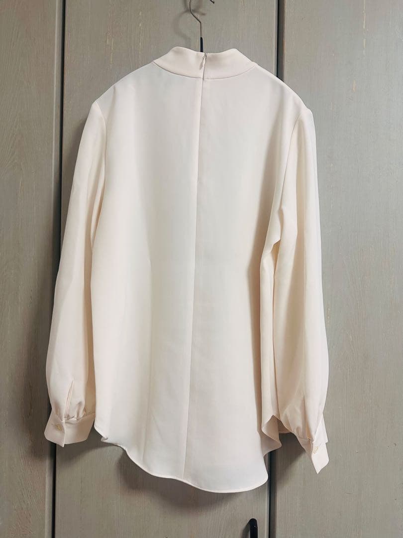 【美品】Theory セオリー 長袖　ブラウス アイボリー S 日本製
