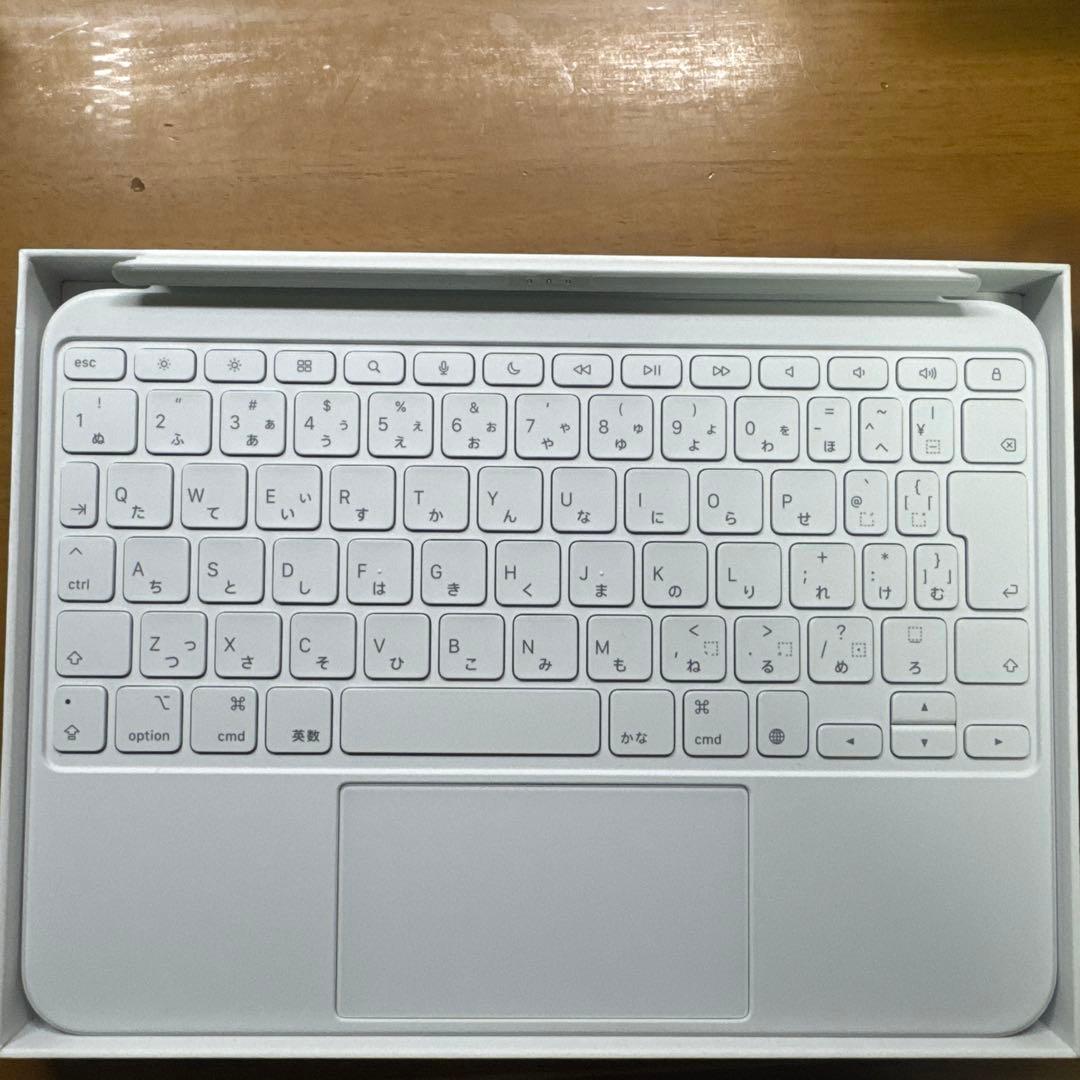 iPad Magic Keyboard Folio A2695 日本語キーボード