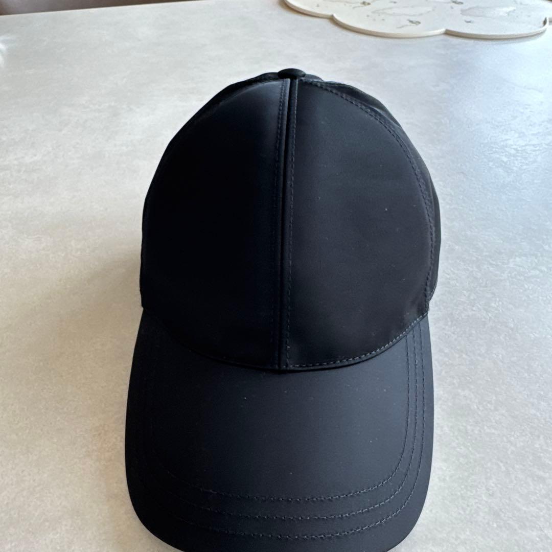 PRADA帽子キャップ　Mサイズ
