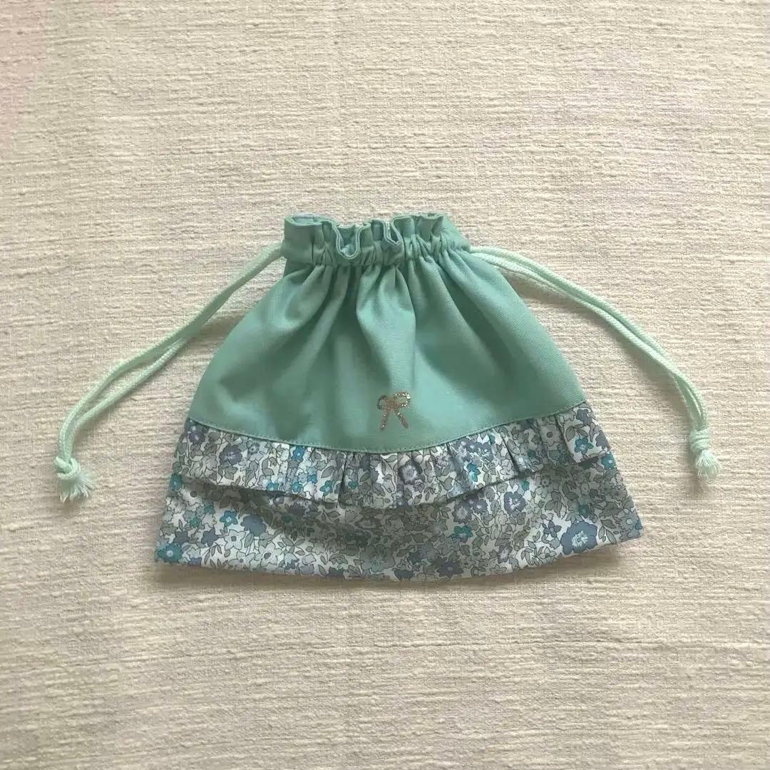 すーちゃん！花柄フリル巾着+ランチョンマット５枚