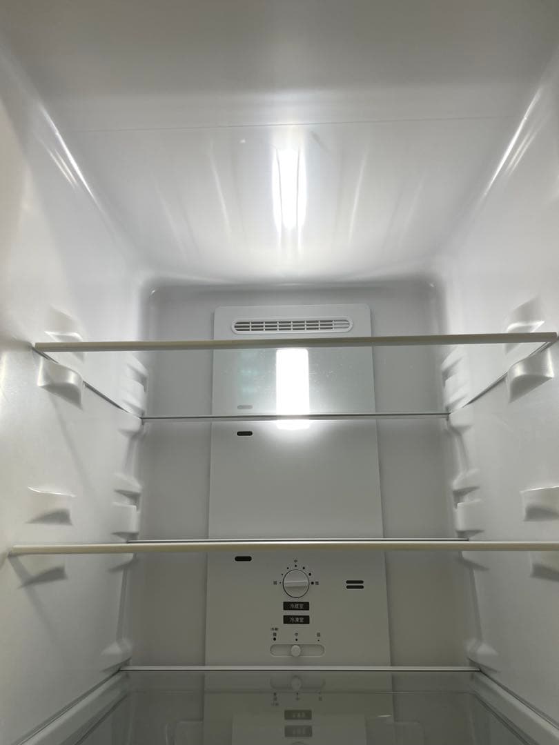 SHARP 冷蔵庫 2022年製　179L 上下二段式 ホワイト