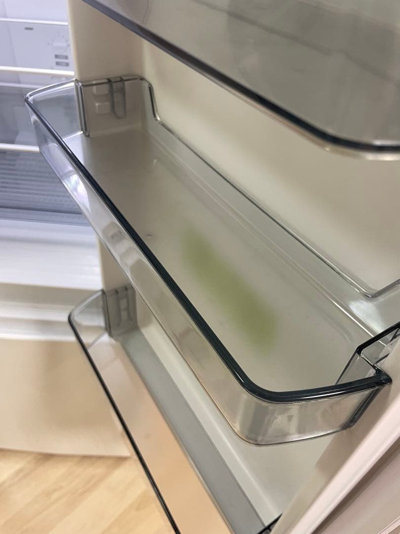 SHARP 冷蔵庫 2022年製　179L 上下二段式 ホワイト