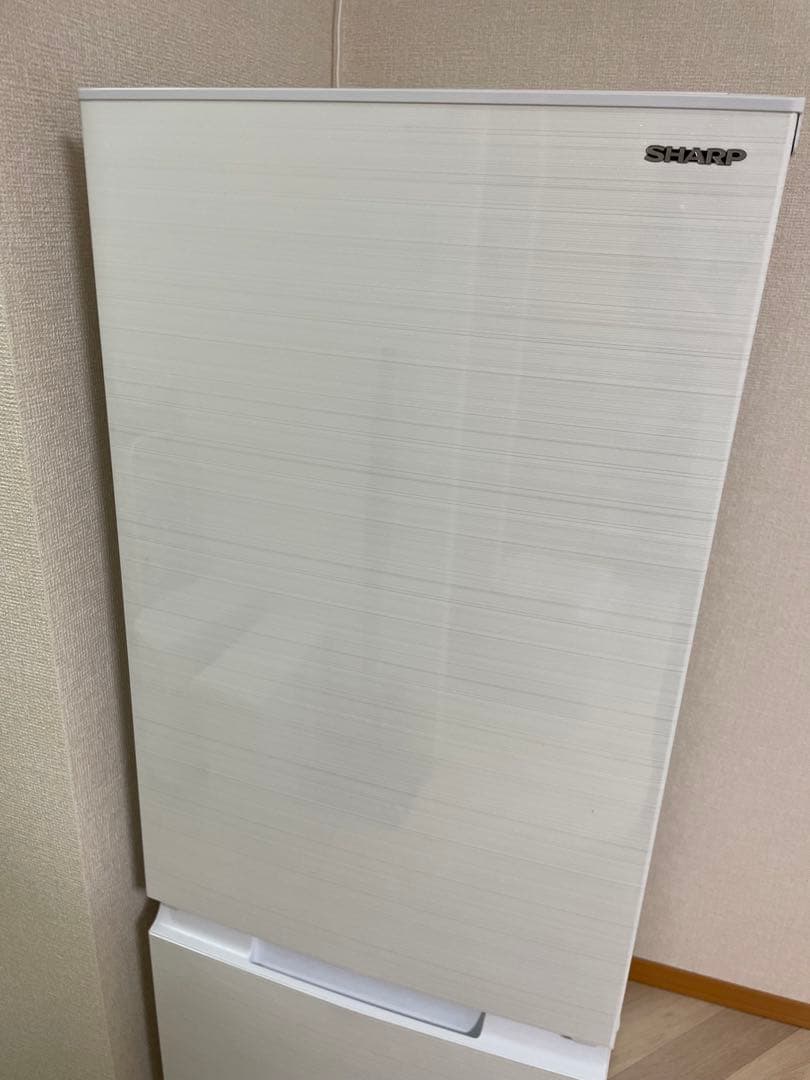 SHARP 冷蔵庫 2022年製　179L 上下二段式 ホワイト