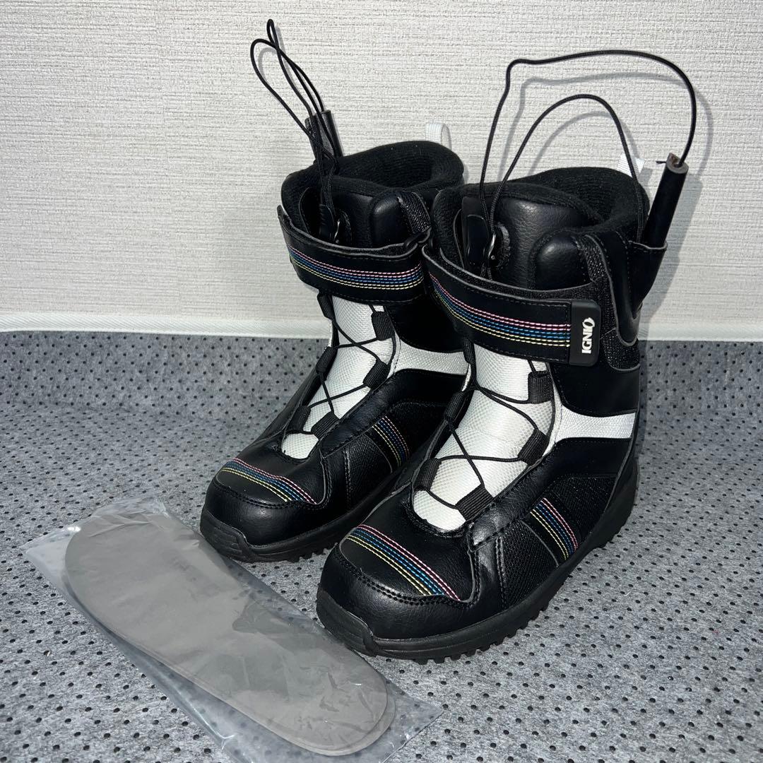 数回使用 キッズスノーボード IGNIO 140cm＋バイン＋レースブーツ