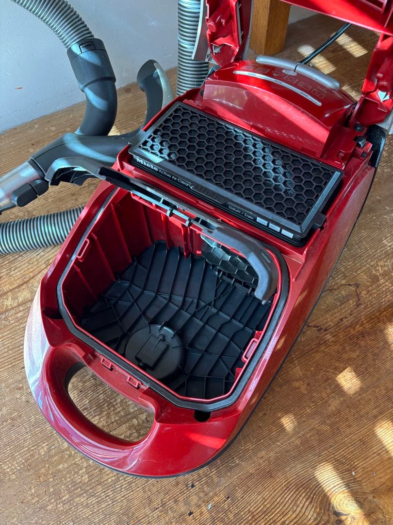 ミーレ 掃除機 S4560 CAT&DOG miele キャット＆ドッグ